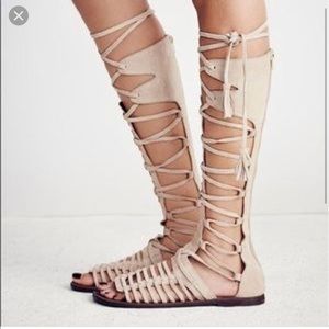 Tan free people sun seeker gladiators size 6